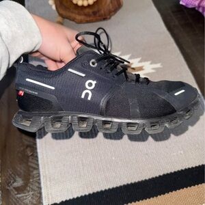 On Running women’s cloud shoes